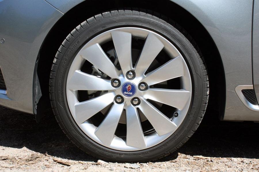  Saab 9-5 Sedan 2010 года  (фото 52 из 199)